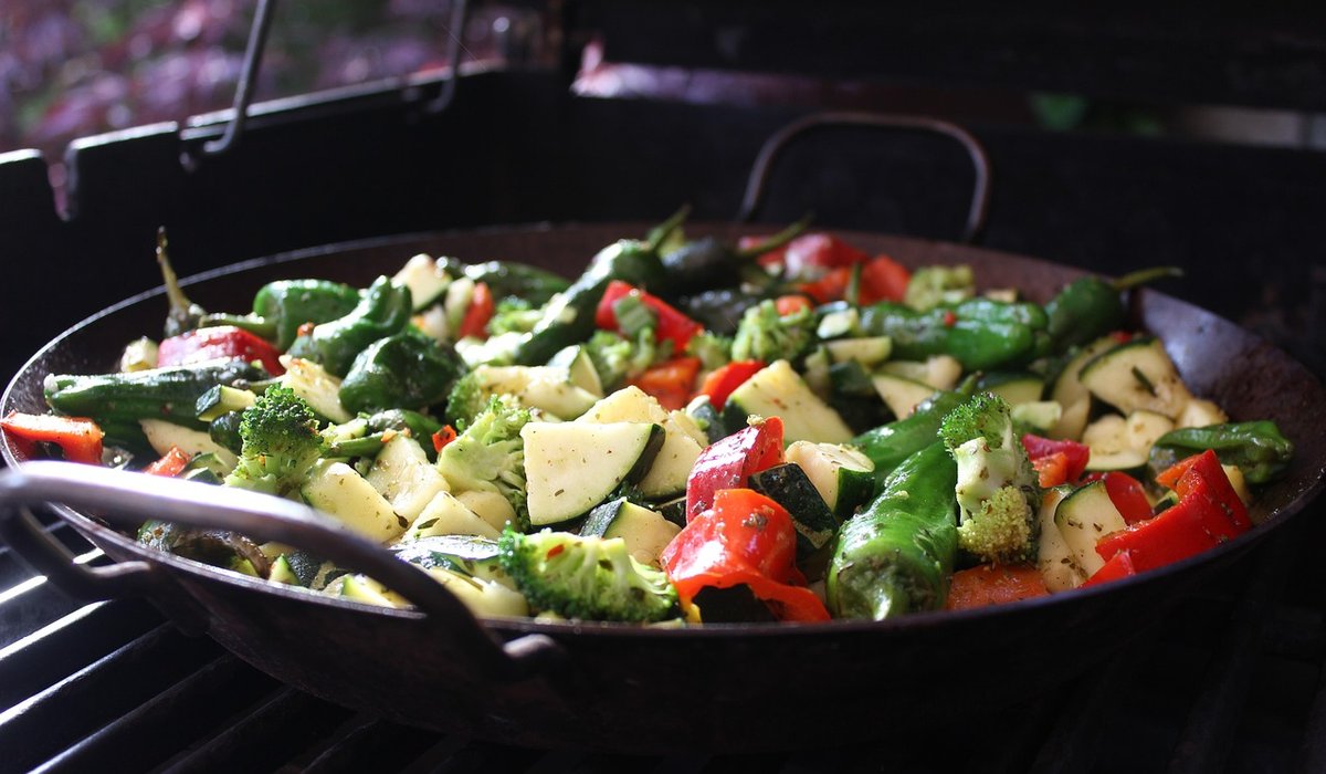 Simple Steps to Reduce Food Waste in Pub Kitchens
